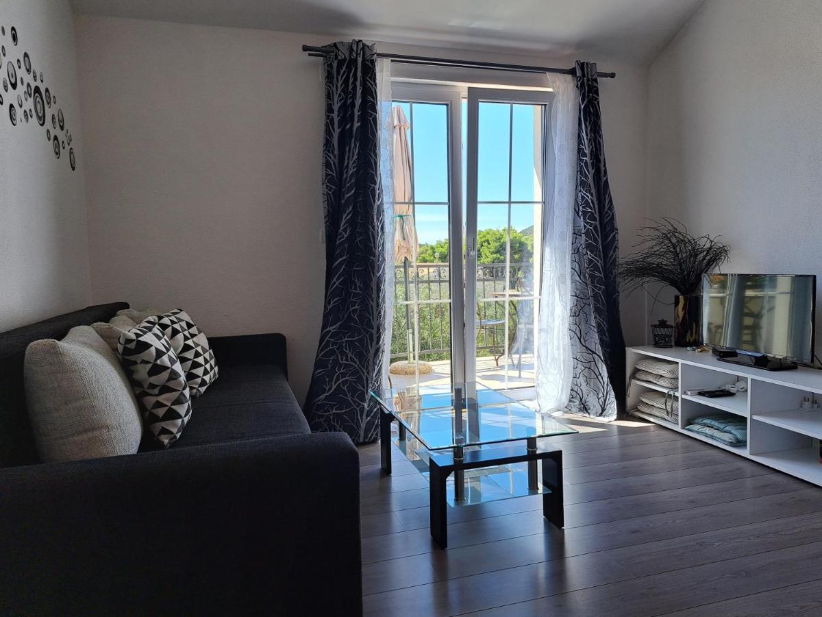 Apartment Oaza Mira Tribalj Екстериор снимка