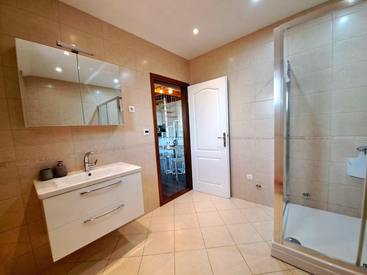 Apartment Oaza Mira Tribalj Екстериор снимка
