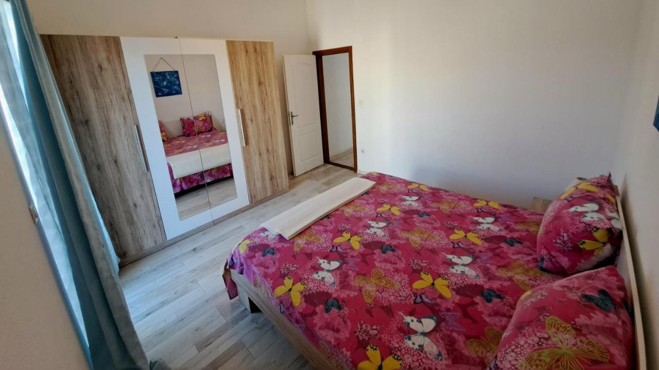 Apartment Oaza Mira Tribalj Екстериор снимка