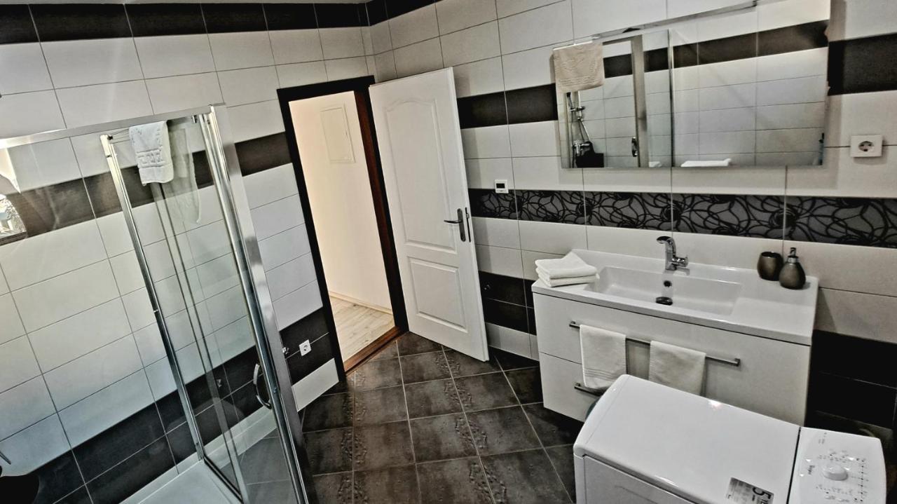 Apartment Oaza Mira Tribalj Екстериор снимка
